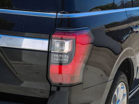 Used 2019 Ford Expedition Limited w/ Equipment Group 302A AWD/4WD image 10