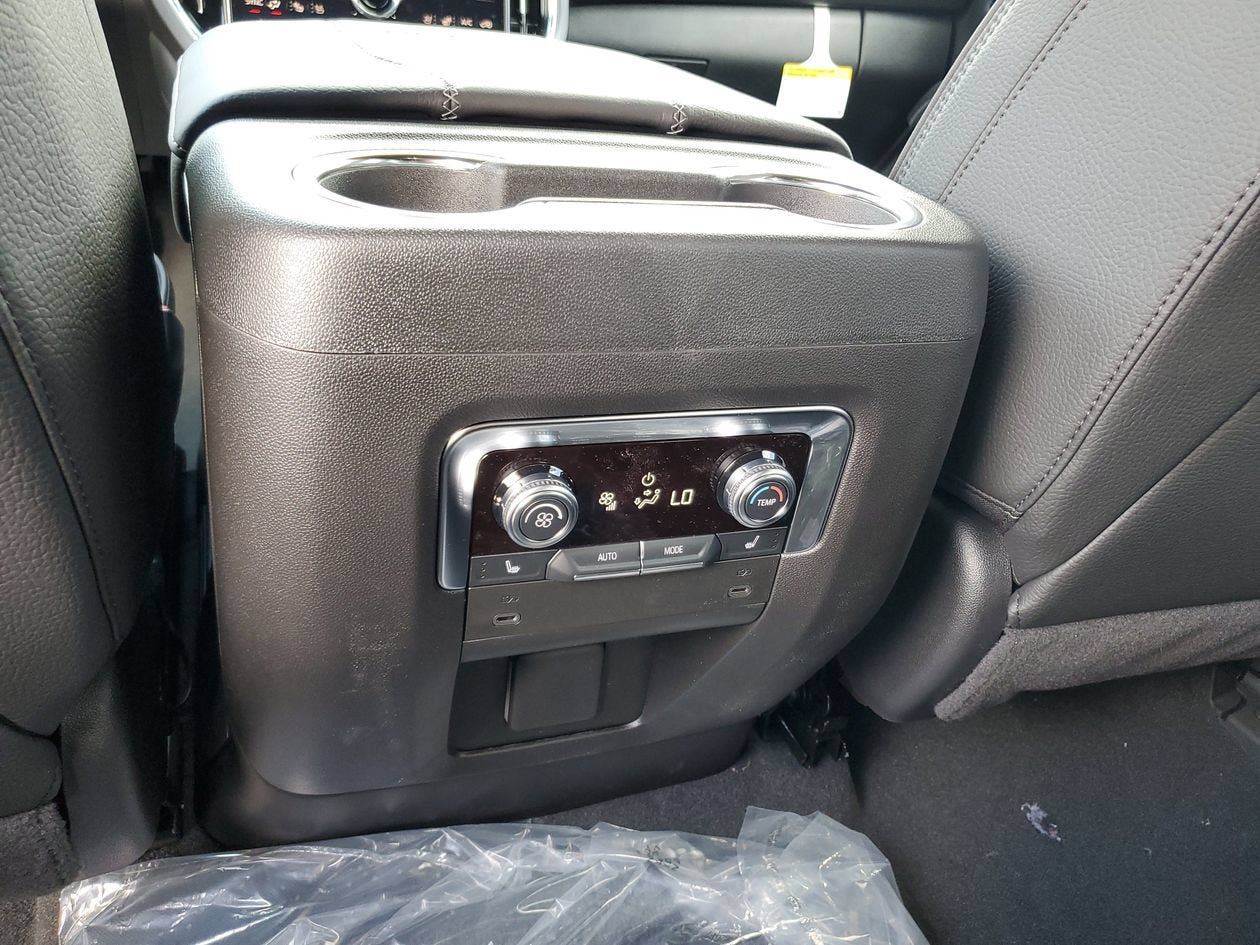 New 2026 GMC Yukon Denali RWD image 16