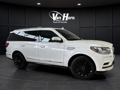 Used 2020 Lincoln Navigator Reserve w/ Equipment Group 208A Reserve image 1