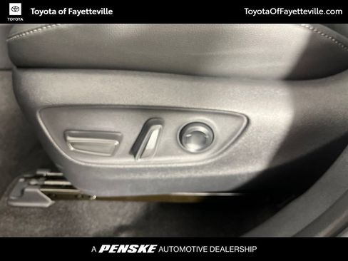 Used 2026 Toyota Grand Highlander FWD image 24