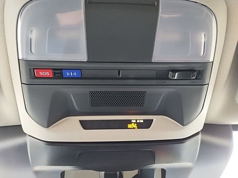 New 2026 Subaru Crosstrek 2.5i Limited w/ Crosstrek Mirror Package image 38