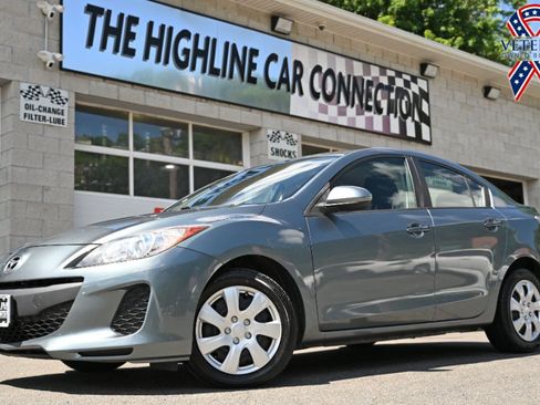 Used 2013 MAZDA MAZDA3 i Sport FWD image 1