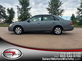 Used 2000 Toyota Avalon XLS image 1