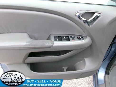 Used 2010 Honda Odyssey EX-L image 17