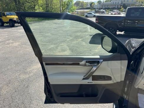 Used 2018 Lexus GX 460 Premium w/ Premium Package AWD/4WD image 11
