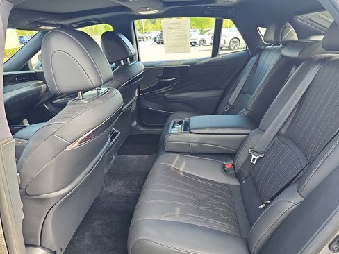 Used 2022 Lexus LS 500 AWD w/ Interior Upgrade Package image 14