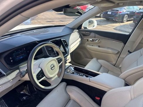 Used 2023 Volvo XC90 B6 Ultimate w/ Protection Package Premier AWD/4WD image 17