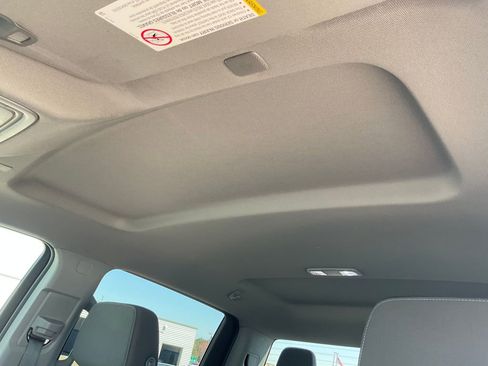 Used 2023 Chevrolet Silverado 2500 LT w/ Convenience Package image 17