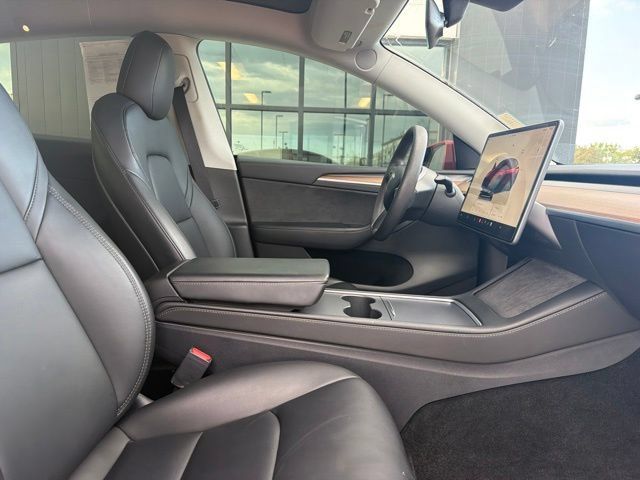 Used 2022 Tesla Model Y Performance AWD/4WD image 12