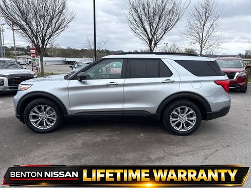 Used 2020 Ford Explorer XLT w/ Equipment Group 202A AWD/4WD image 5