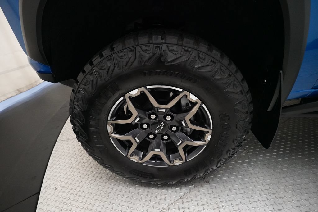 Used 2024 Chevrolet Colorado ZR2 AWD/4WD image 26