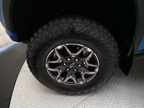Used 2024 Chevrolet Colorado ZR2 AWD/4WD image 26