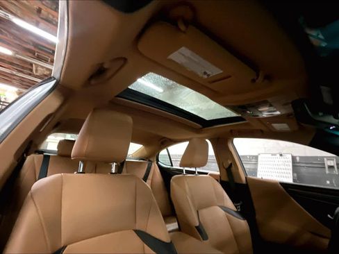 Used 2023 Lexus ES 300h w/ Premium Package image 24