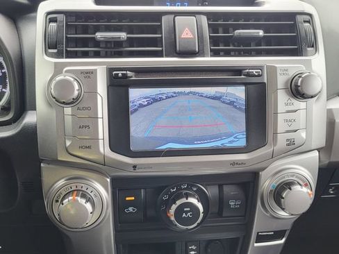 Used 2015 Toyota 4Runner SR5 AWD/4WD image 17