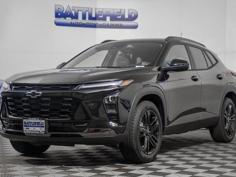 New 2026 Chevrolet Trax ACTIV w/ Sunroof Package image 3