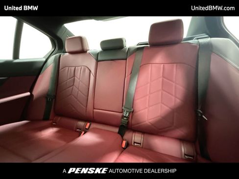 Used 2026 BMW 530i w/ Premium Package RWD image 21
