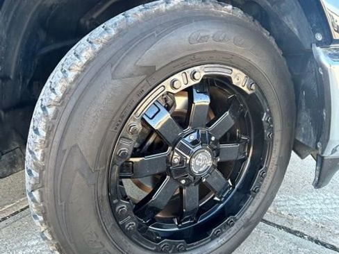 Used 2019 RAM 1500 Laramie image 5