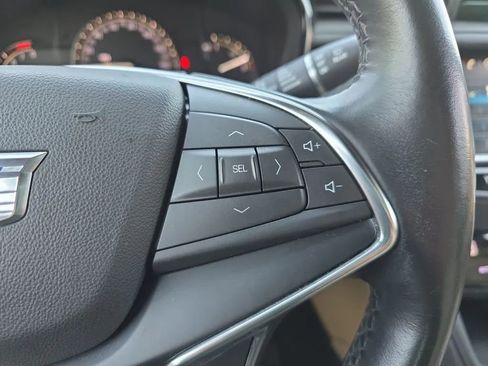 Used 2019 Cadillac XT5 AWD image 21