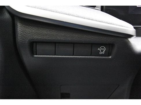 Used 2026 Nissan Kicks SV FWD image 23