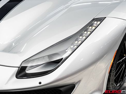Used 2020 Ferrari 488 Pista Coupe RWD image 14