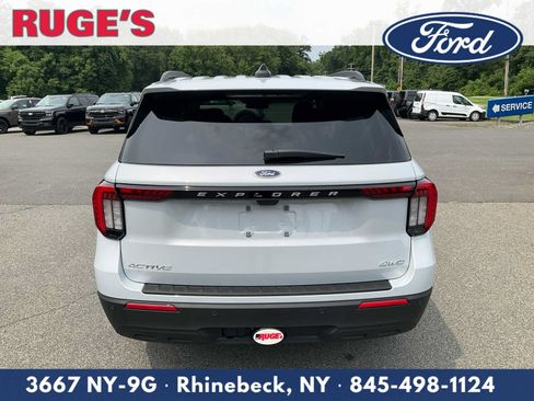 New 2026 Ford Explorer Active AWD/4WD image 4