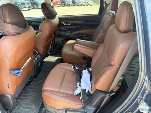Used 2024 Subaru Ascent Touring AWD/4WD image 5