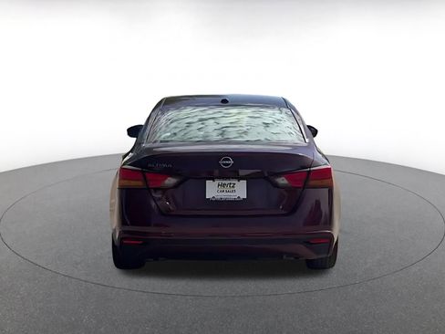 Used 2025 Nissan Altima 2.5 SV image 12