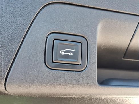 Used 2023 Buick Envision Avenir FWD image 9