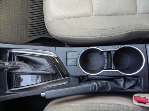 Used 2016 Toyota Corolla LE FWD image 25