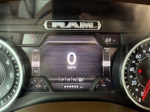 Used 2020 RAM 1500 Laramie AWD/4WD image 23