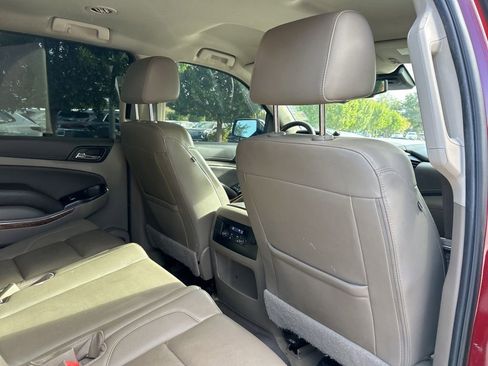 Used 2020 Chevrolet Suburban Premier image 47