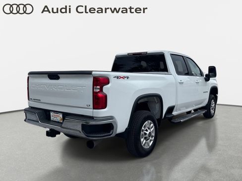 Used 2025 Chevrolet Silverado 2500 LT w/ Convenience Package AWD/4WD image 4
