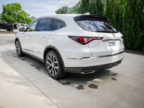 Used 2024 Acura MDX SH-AWD w/ Technology Package image 8