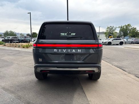Used 2023 Rivian R1S Launch Edition AWD/4WD image 4