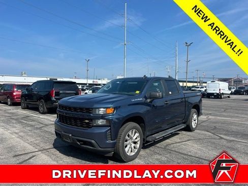 Used 2019 Chevrolet Silverado 1500 Custom w/ Custom Value Package AWD/4WD image 1