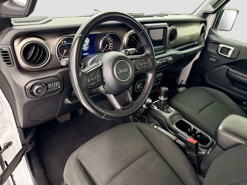 Used 2021 Jeep Wrangler Unlimited Sport AWD/4WD image 9