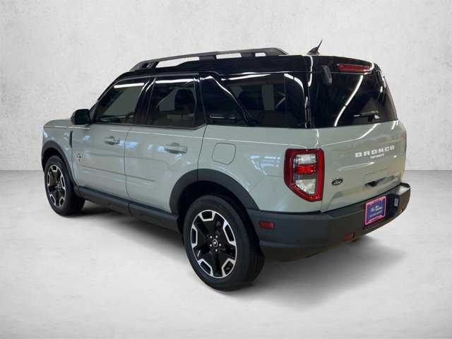Used 2023 Ford Bronco Sport Outer Banks w/ Tech Package AWD/4WD image 8