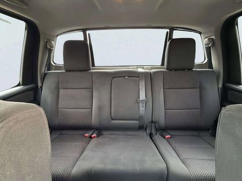 Used 2015 Nissan Titan SV w/ SV Value Truck Package image 13