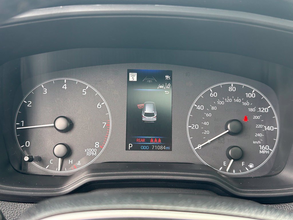 Used 2024 Toyota Corolla Cross LE w/ Moonroof Package FWD image 25