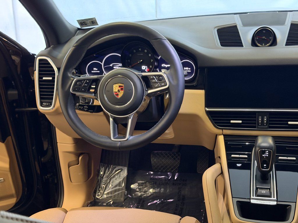 Certified 2023 Porsche Cayenne Platinum Edition AWD/4WD image 20