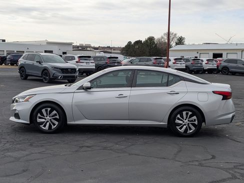 Used 2020 Nissan Altima 2.5 S image 9