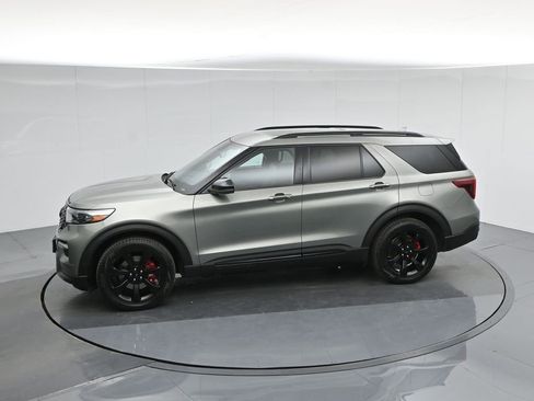 Certified 2020 Ford Explorer ST w/ ST Street Pack image 46