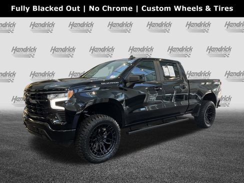 Used 2025 Chevrolet Silverado 1500 RST w/ Convenience Package II AWD/4WD image 7