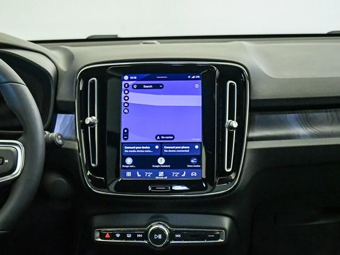 Certified 2023 Volvo XC40 Recharge Plus AWD/4WD image 14