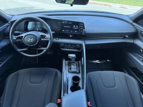 Used 2025 Hyundai Elantra Sport FWD image 23