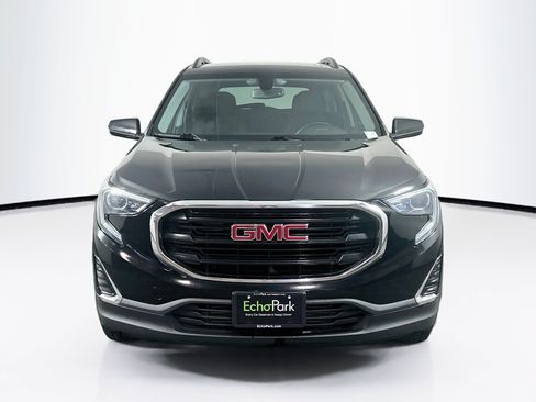 Used 2018 GMC Terrain SLE w/ Driver Convenience Package FWD image 2