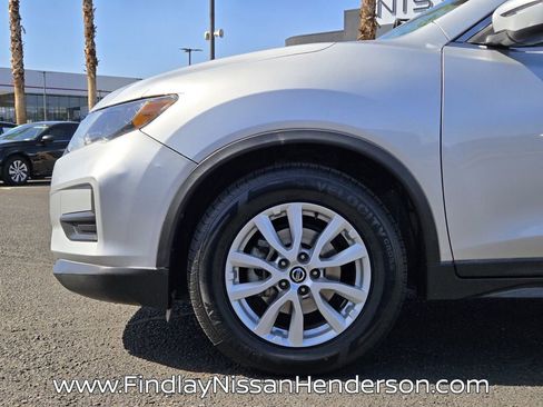 Used 2020 Nissan Rogue SV FWD image 9