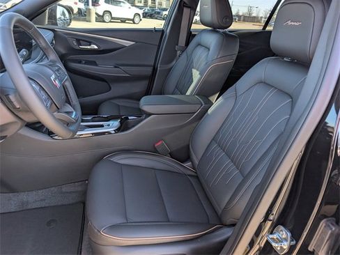 New 2026 Buick Envista Avenir image 18
