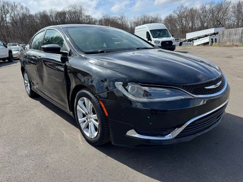 Used 2016 Chrysler 200 Limited image 7