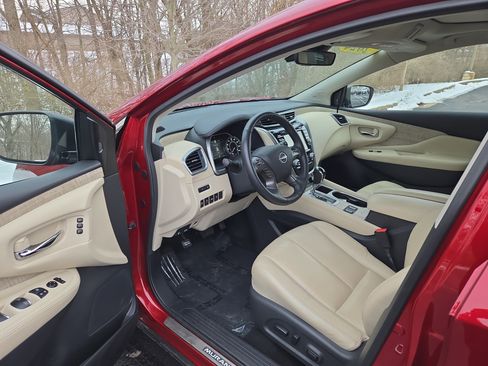 Used 2024 Nissan Murano SL image 12